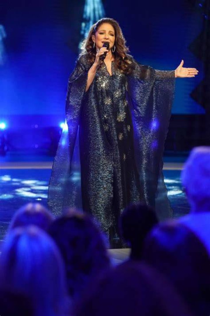 Photos Of Shania Twain, LL Cool J & More – Hollywood Life