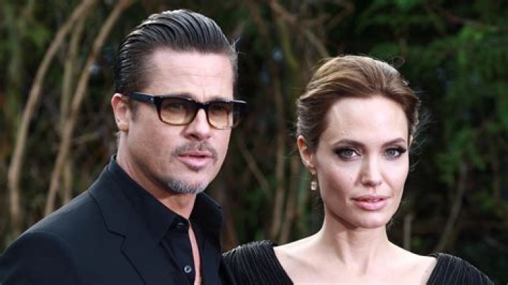[PICS] Brad Pitt & Angelina Jolie Photos — See Their Marriage Through The Years – Hollywood Life