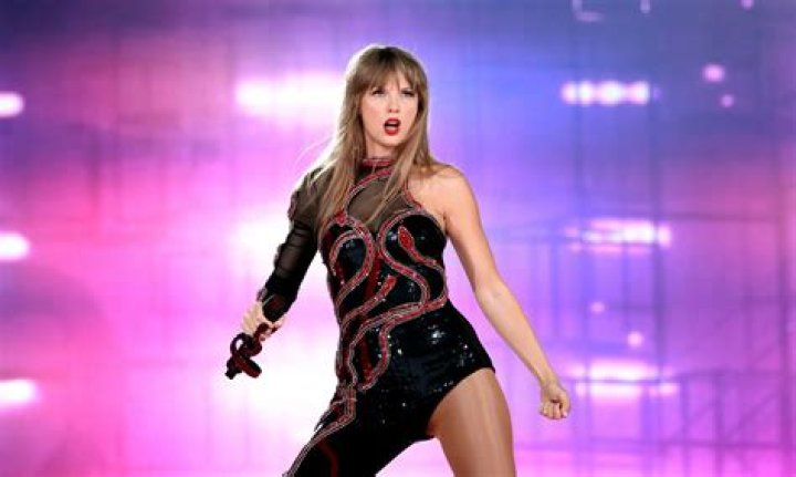 Pics From The Clip – Hollywood Life