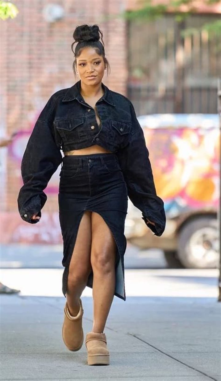 [PICS] Keke Palmer Wears Denim Bikini Top In NYC On Coldest Day Ever — PICS – Hollywood Life