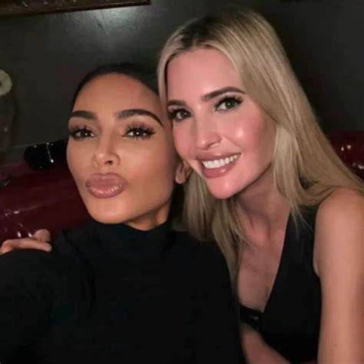 Pics Of The Former First Daughter & Family – Hollywood Life