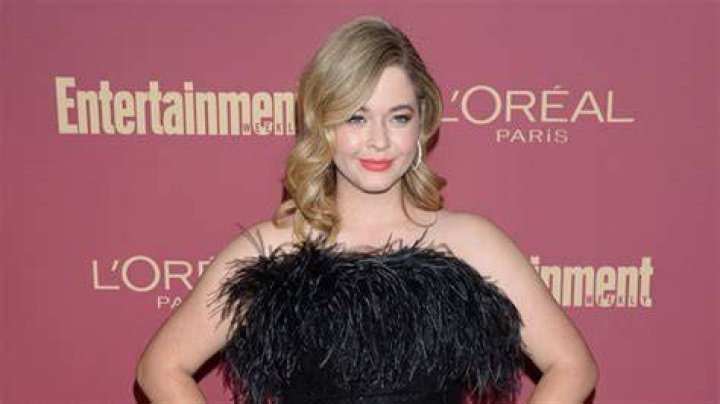 Pregnant ‘PLL’ Star Sasha Pieterse Reveals Her Bare Baby Bump In Gorgeous Maternity Pic