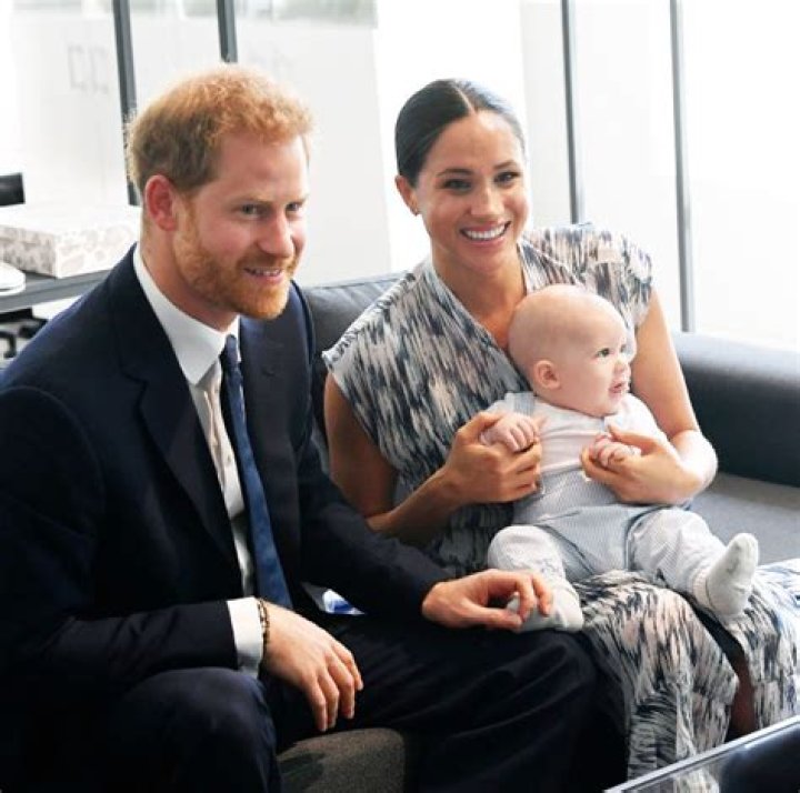 Prince Harry & Meghan’s Son Archie Sweetly Touches Photo Of ‘Grandma’ Princess Diana In Doc