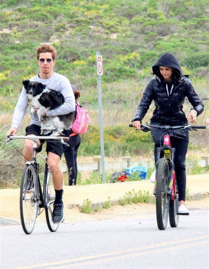 Prince Harry Spotted Biking In Malibu & Looking Carefree – Hollywood Life