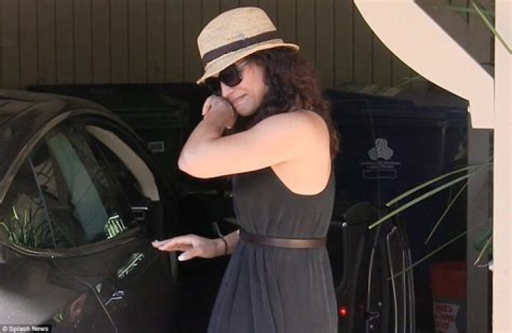 Prince’s Ex Mayte Garcia Breaks Down In Tears & Confirms She’ll Attend Funeral — Watch