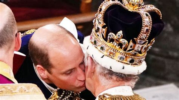 Prince William Kisses King Charles III At The Coronation: Video – Hollywood Life