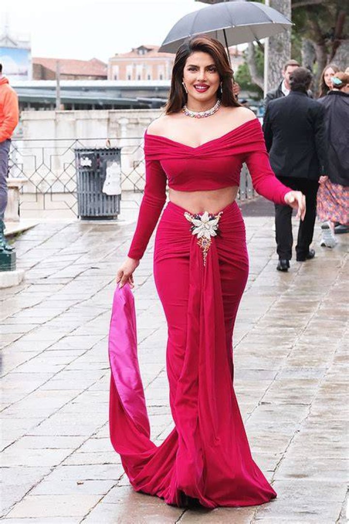 Priyanka Chopra Wows In Rose-Colored Dress At Bulgari Event In Venice – Hollywood Life