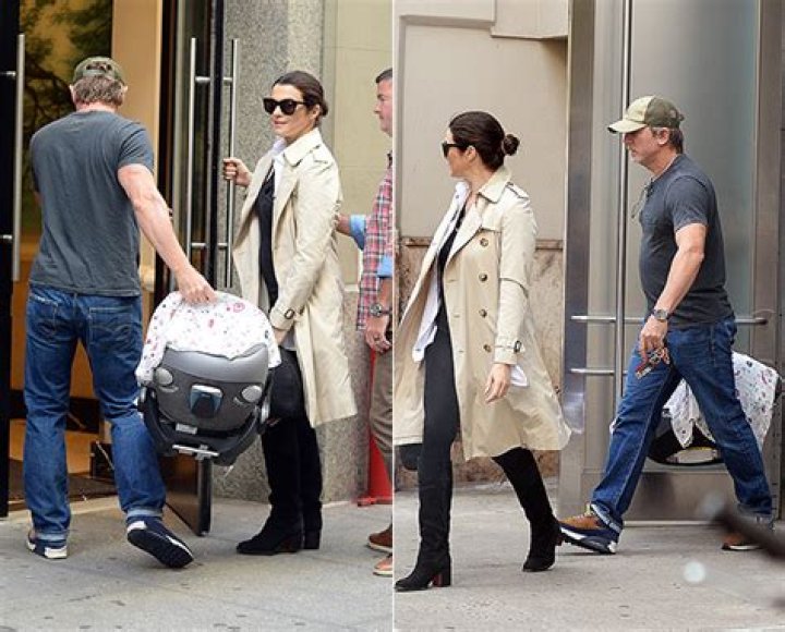 Rachel Weisz & Daniel Craig Are Adorable Doting Parents Out With Daughter For 1st Time