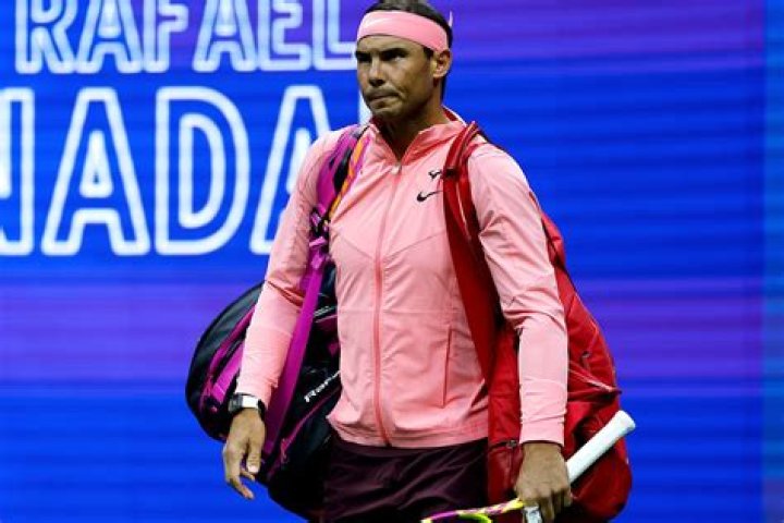 Rafael Nadal’s Pink Shorts At Monte Carlo Cause A Stir For Tennis Fans – Hollywood Life