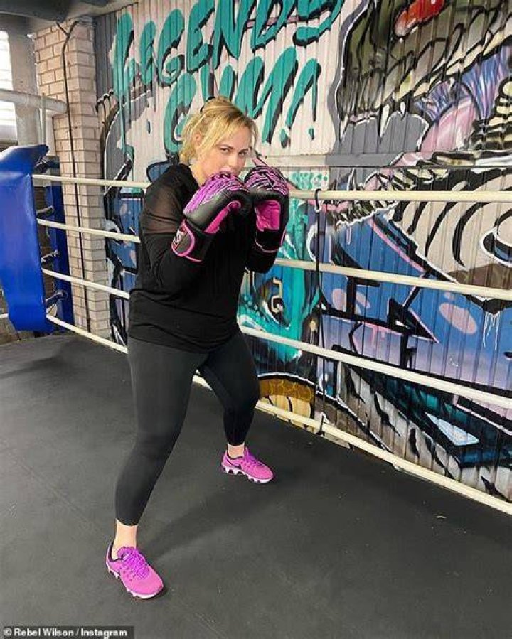 Rebel Wilson Shows Off Results Of Strict Quarantine Workouts With New Full-Body Photo — Pic