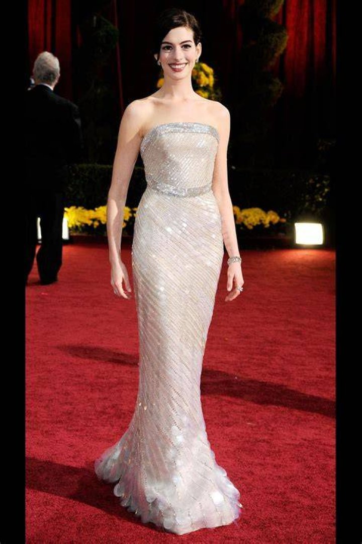 Red Carpet Dress Photos – Hollywood Life