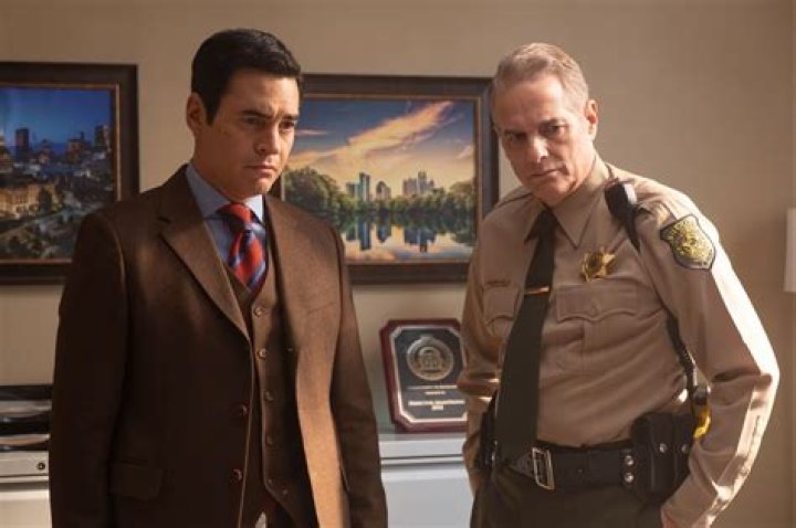 ‘Resurrection’ Season Finale Recap — Sheriff Fred Turns On The Returned – Hollywood Life