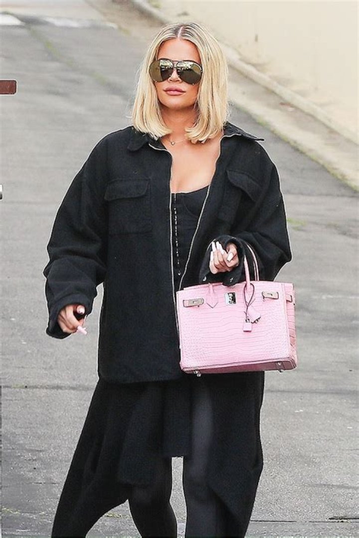 Returns To ‘Bronde’ Color – Hollywood Life