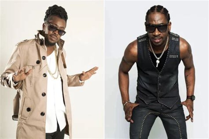 Rihanna Begs The Police To ‘Go Home’ After They Interrupt Beenie Man & Bounty Killer’s ‘Verzuz’ Battle