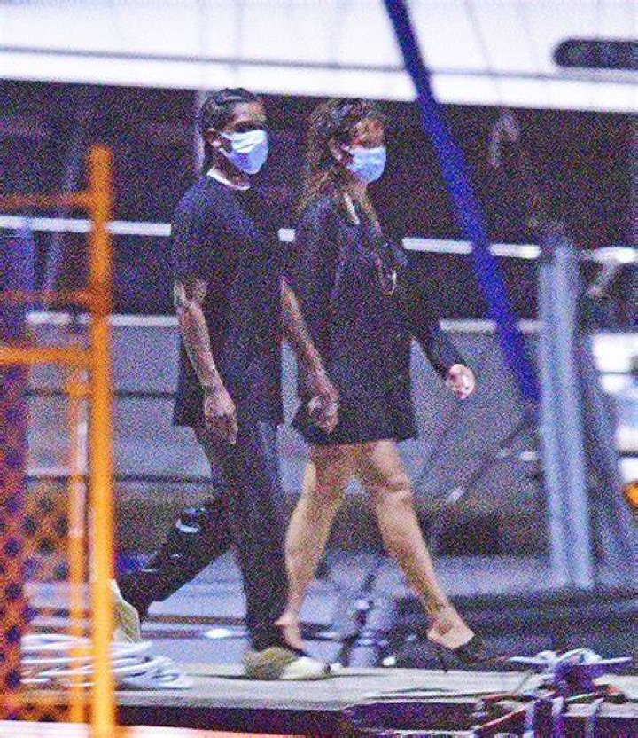 Rihanna Shocks Fan In Barbados After Surprise Meeting In ‘Random Gas Station’ – See Sweet Selfie