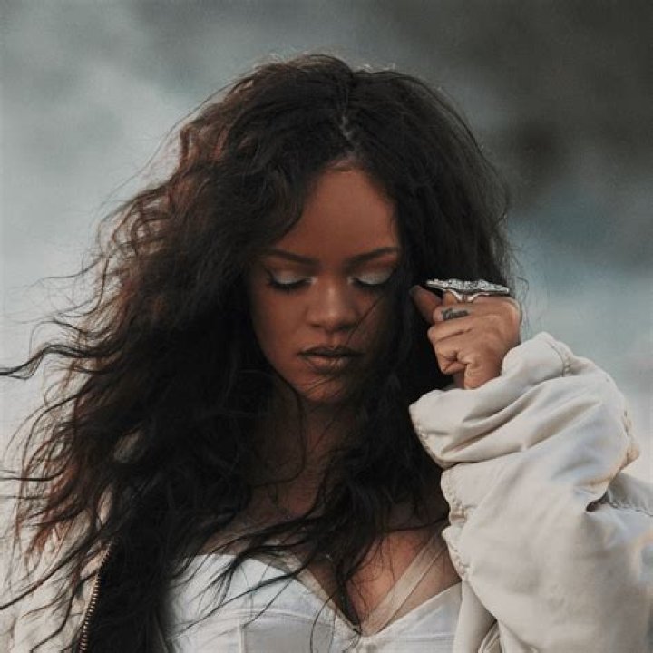 Rihanna: Stop Dissing Karrueche Tran & Calling Her Desperate