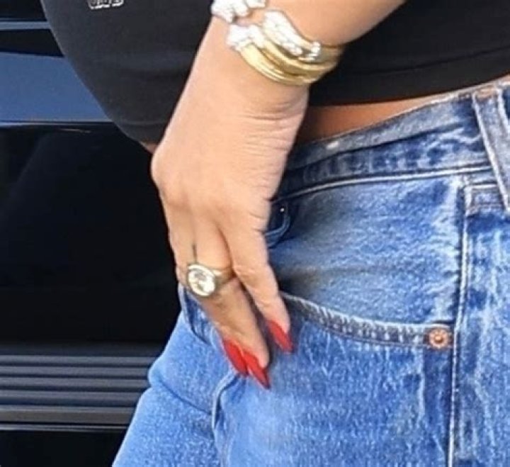 Rihanna Wears Diamond Ring & Sparks A$AP Rocky Engagement Talk – Photo – Hollywood Life