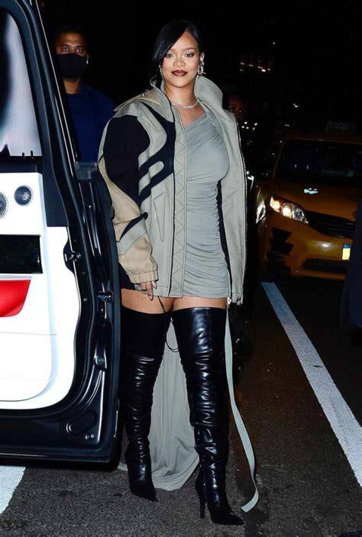 Rihanna Wears Satin Dress & Boots For Dinner During Night Out: Pic – Hollywood Life