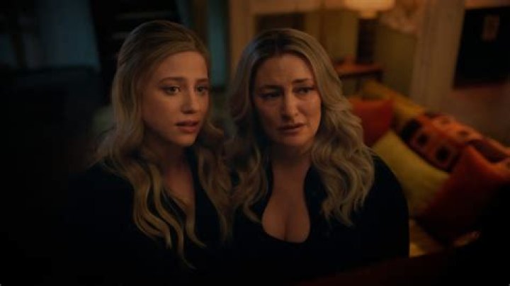 ‘Riverdale’s Mädchen Amick: ‘It’s Going To Be Rocky For FP & Alice’ In Episodes Ahead
