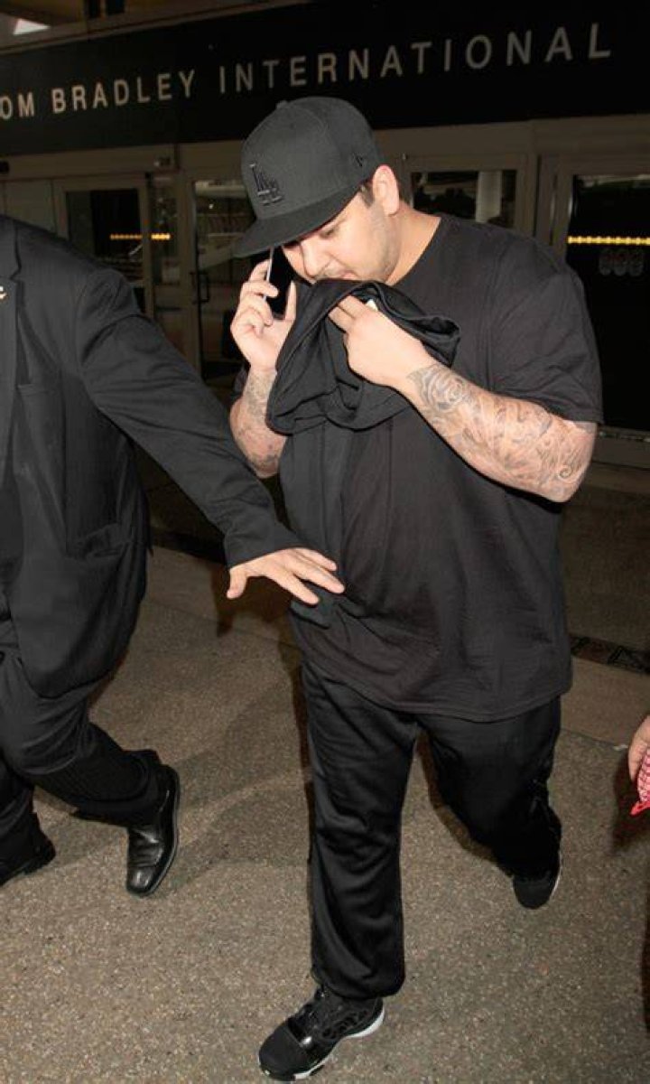 Rob Kardashian Not On Bruce Jenner Specials — Why He Didn’t Appear On ‘KUWTK’ – Hollywood Life