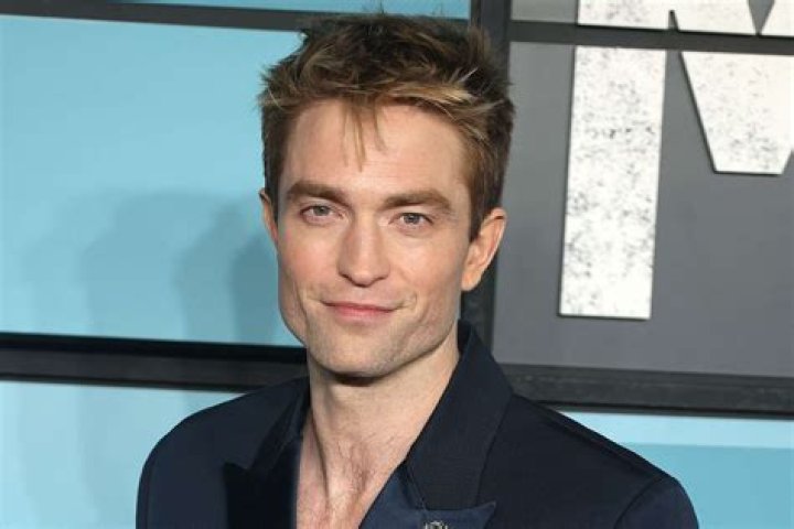 Rob Pattinson Looks Healthy In 1st Video Since Reported COVID Diagnosis As He Co-Hosts Go Gala