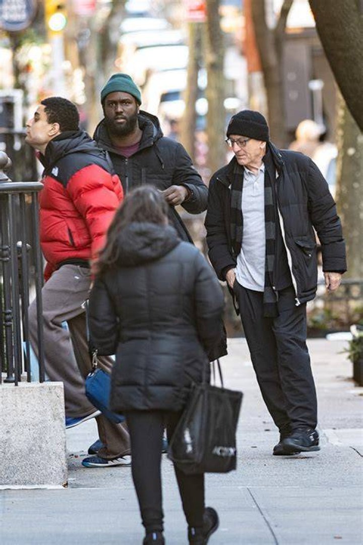 Robert De Niro Steps Out With Rarely Seen Son Elliot, 24: Photos – Hollywood Life