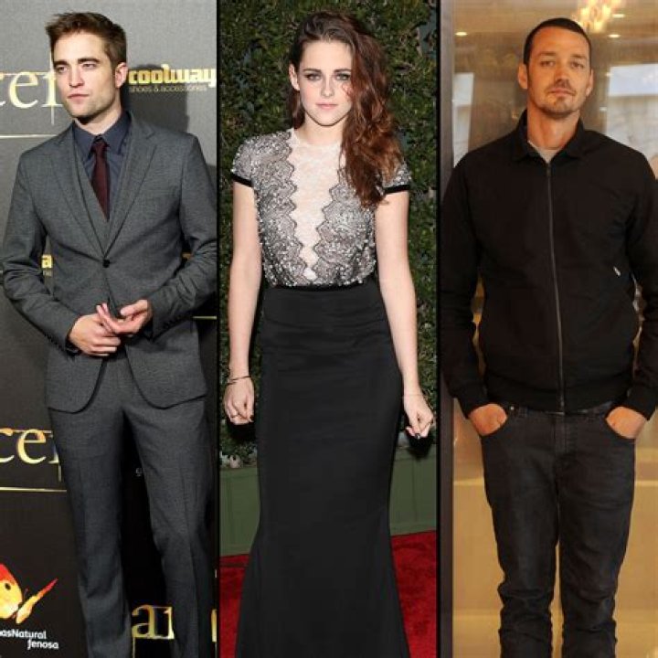 Robert Pattinson & Kristen Stewart: Their 10 Hottest PDA Pics