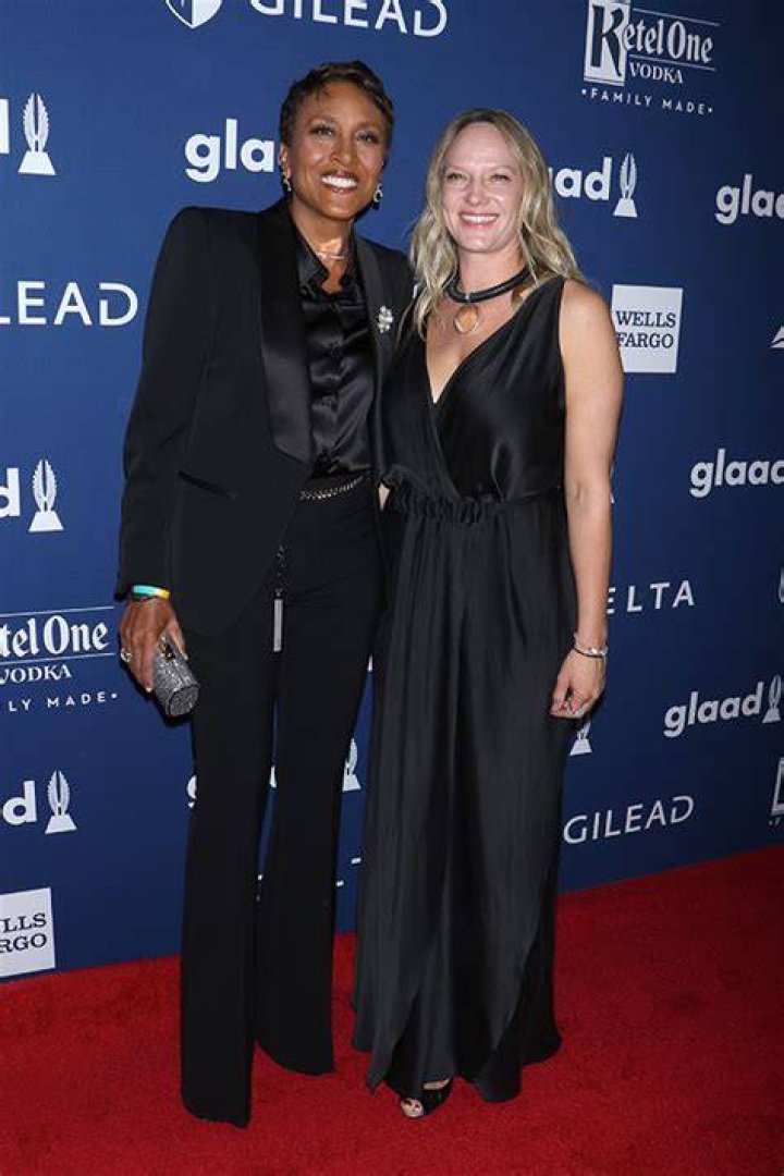 Robin Roberts’ Partner Amber Laign Diagnosed With Breast Cancer 15 Years After Her Own Battle