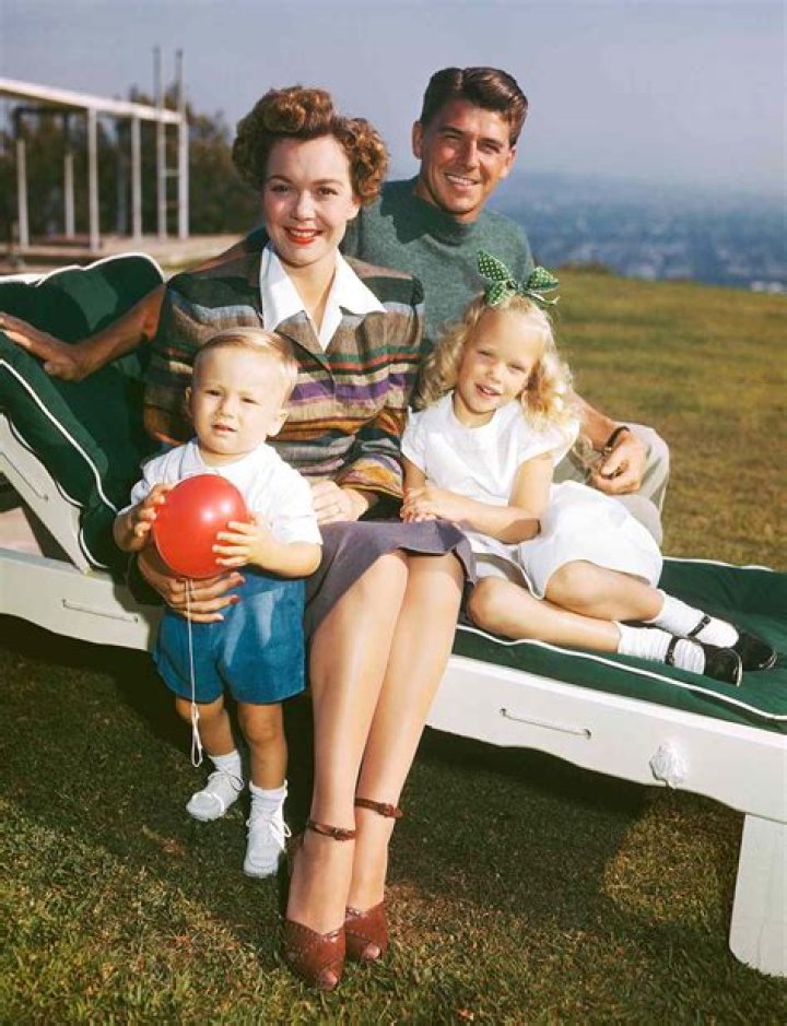 Ronald Reagan’s Children & Grandchildren – Hollywood Life
