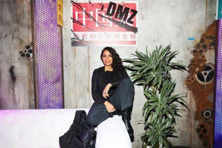 Rosario Dawson & More – Hollywood Life