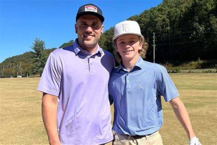 Ryan Edwards Goes Golfing With Son Bentley In New Photo – Hollywood Life