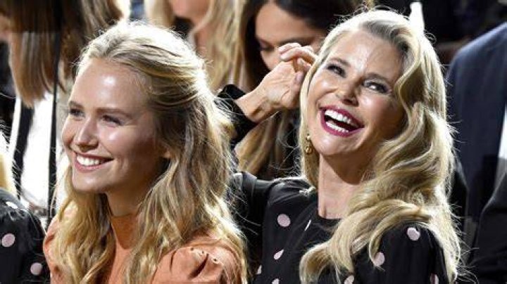 Sailor Brinkley-Cook Channels ‘Baywatch’ In Red Bikini At The Beach