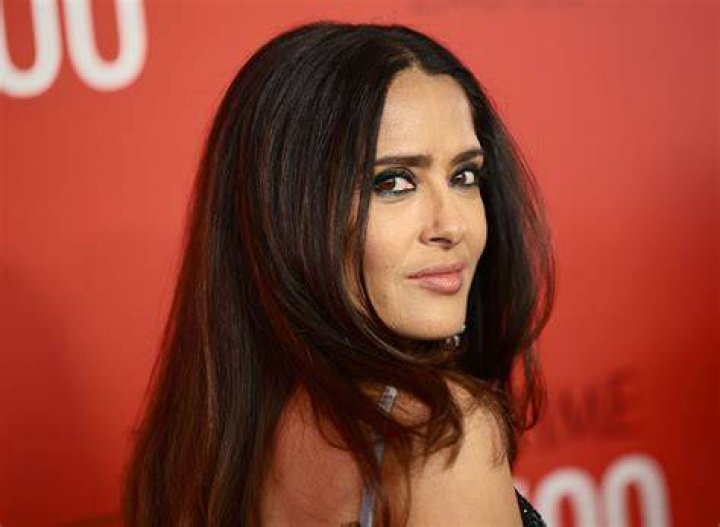 Salma Hayek On Her Weight Loss Before Posting Bikini Photos: Interview – Hollywood Life
