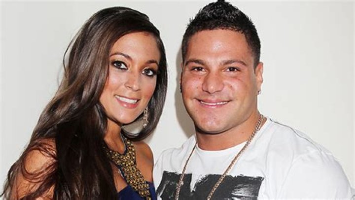 Sammi Sweetheart & Ronnie Ortiz-Magro Reunite on ‘Jersey Shore’ – Hollywood Life