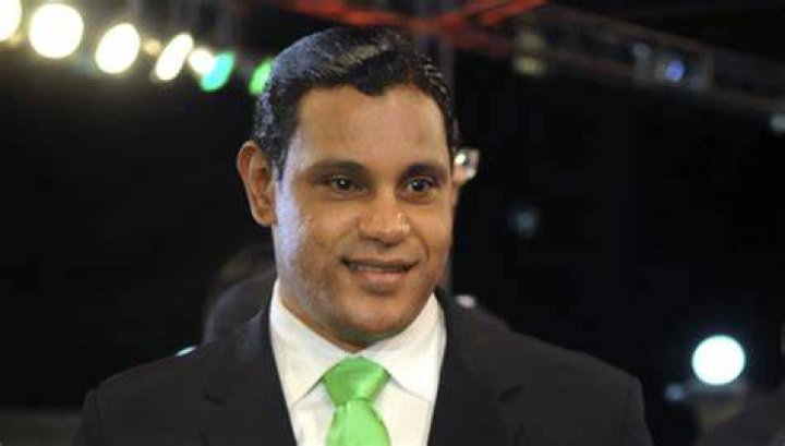 Sammy Sosa’s Skin Bleaching Cream Could Be Dangerous — Doctor Says – Hollywood Life