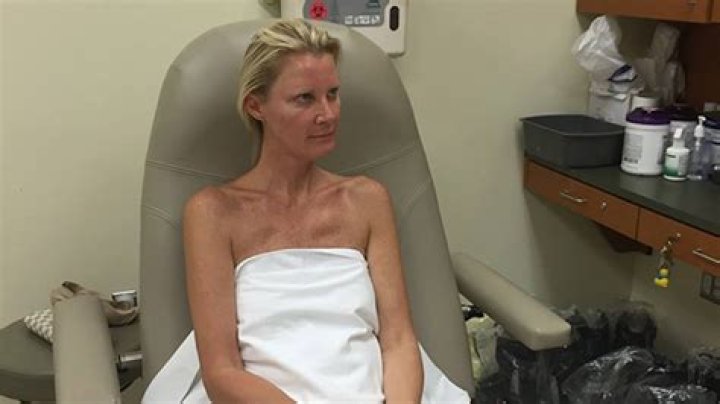 Sandra Lee Rushed To Hospital After Mastectomy Complications — Report