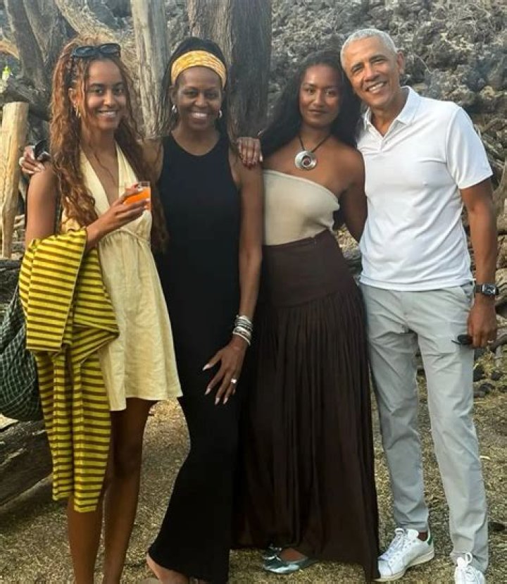 Sasha & Malia Obama — Pics