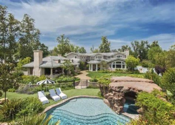 Scott Disick Buys $5 Million Hidden Hills Estate: Photo – Hollywood Life