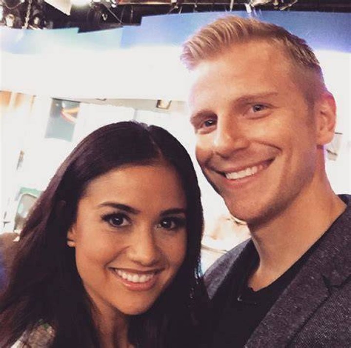 Sean Lowe Makes Catherine Giudici Iron Is Socks – Hollywood Life