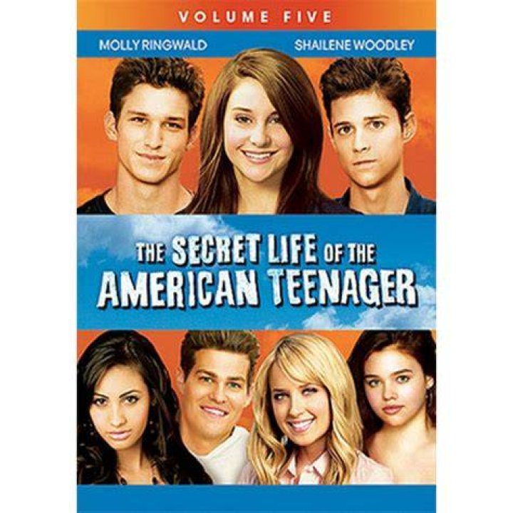Secret Life Of The American Teenager Spring Premiere — Ben Smokes Pot – Hollywood Life