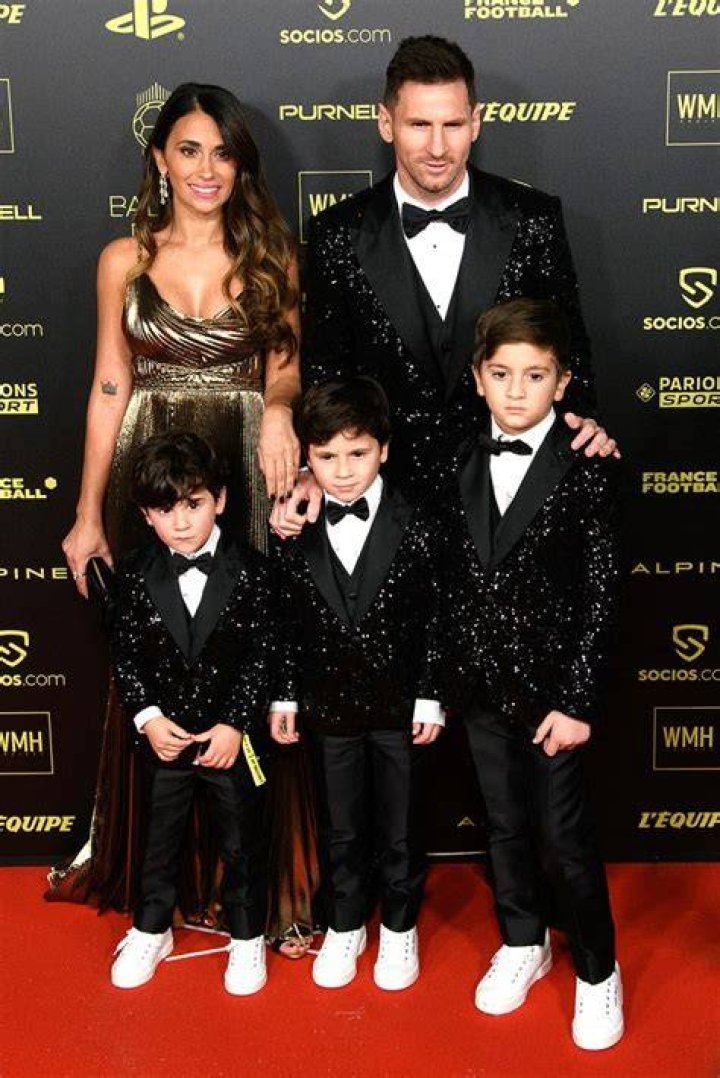 See Lionel Messi & More – Hollywood Life