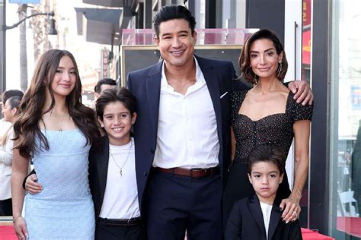 See Photos Of The Actor’s Kids – Hollywood Life