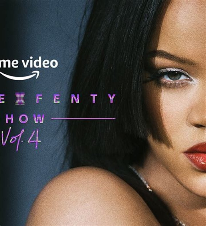 See Rihanna In Lingerie & More – Hollywood Life
