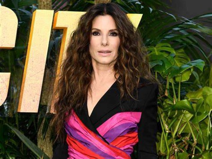 See Sandra Bullock 20 Years Later – Hollywood Life