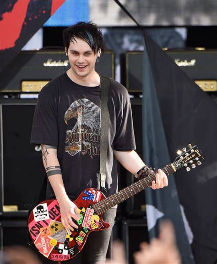 See What 5SOS Member Said About Crash – Hollywood Life