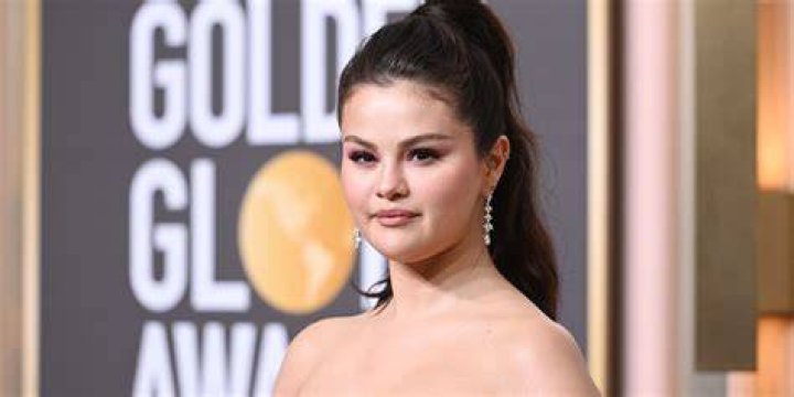 Selena Gomez Has A ‘List’ Of Qualities For Her Next BF — Does She Want To Date Another Celeb Again?