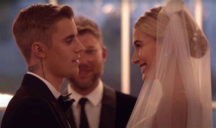Selena Gomez Is ‘Emotionally Thriving’ Amid Ex Justin Bieber’s High-Profile Wedding With Hailey Baldwin