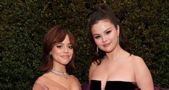 Selena Gomez & Jenna Ortega Snap A Photos Together At Golden Globes – Hollywood Life