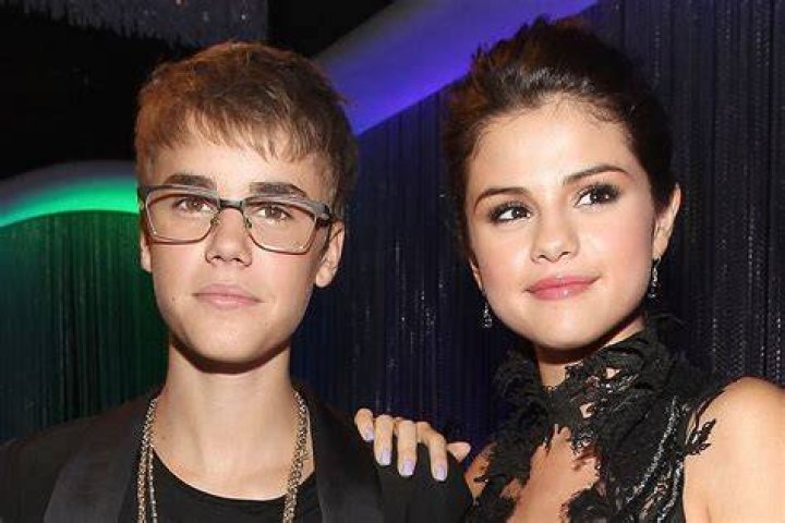 Selena Gomez & Justin Bieber Reunion — How He Won Her Back For The Holidays – Hollywood Life