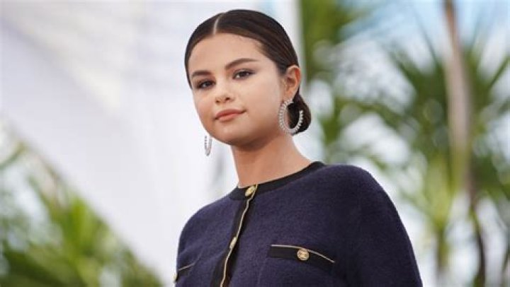 Selena Gomez Responds To Troll Criticizing Her Drinking Joke – Hollywood Life
